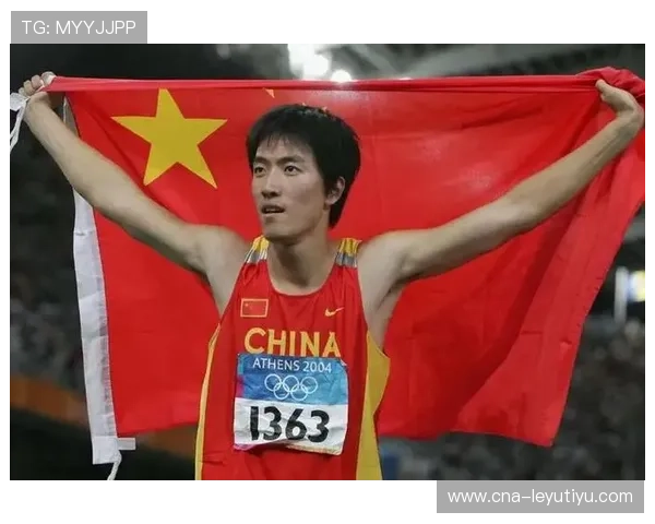 田径世锦赛刘翔担任解说嘉宾，网友怀旧刷屏，刘翔第一次获得世界田径锦标赛冠军