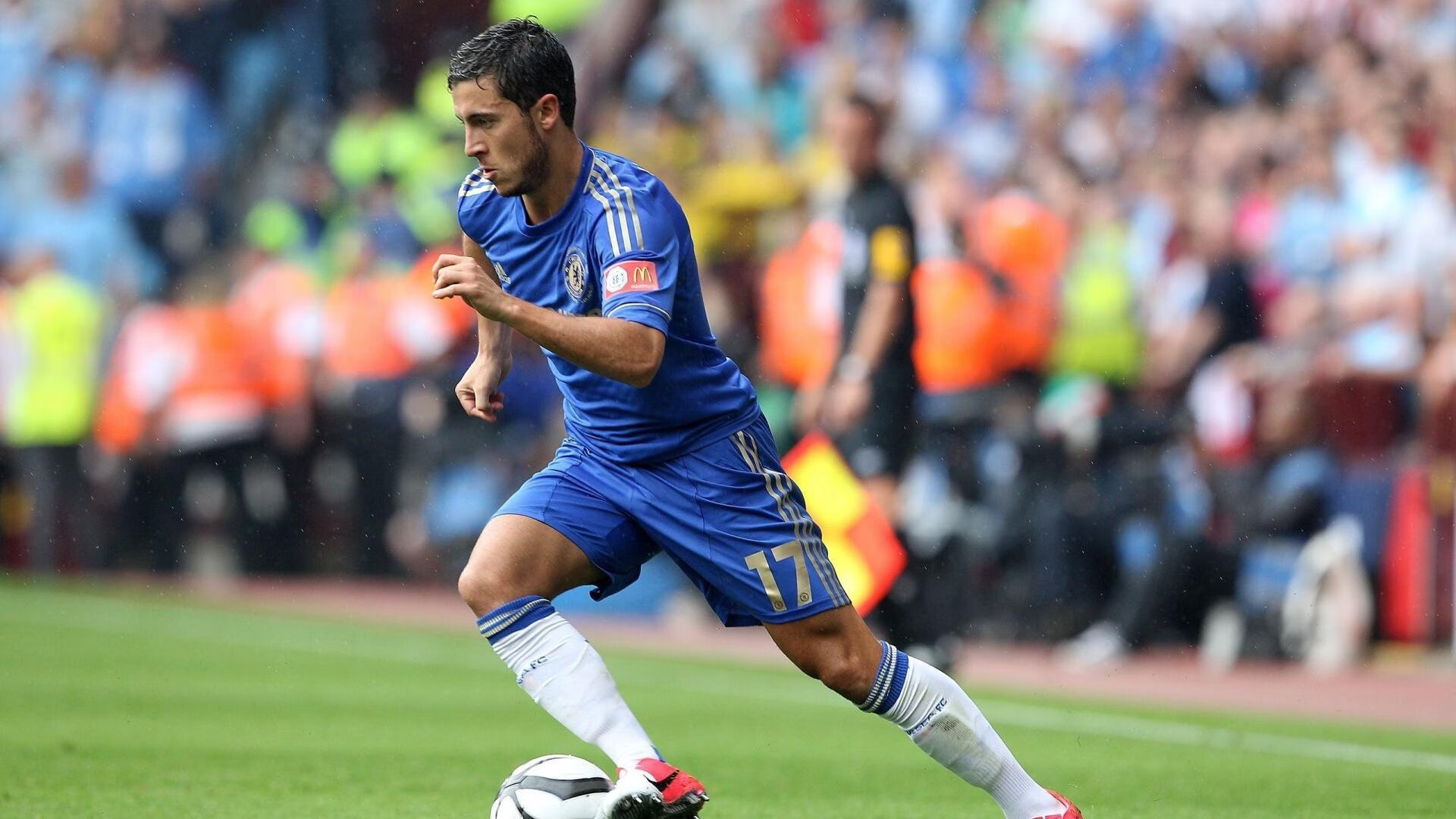 体操金牌得主创造历史,完美演绎“飞跃”-震撼全场